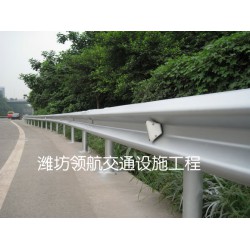【包您滿意】濰坊護(hù)欄廠家@道路護(hù)欄廠家?濰坊道路隔離欄@濰坊橋梁護(hù)欄？濰坊波形護(hù)欄？歡迎您致電！