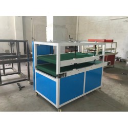 深圳萬信高精度壓棉機(jī)，海綿壓棉機(jī)，EPE壓棉機(jī)。