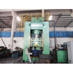 【廠家推*】質(zhì)量良好的YP61擠壓機(jī)動態(tài)——宿遷YP61擠壓機(jī)