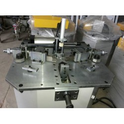 新型升降式氣動組角機(jī)|質(zhì)量認(rèn)證，放心購買