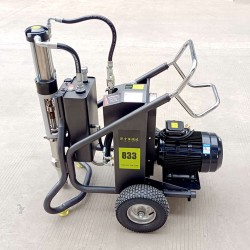 濟寧百瑞達(dá)833膩子噴涂機 工程款厚重膩子噴涂機